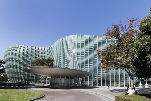 新国立美術館
