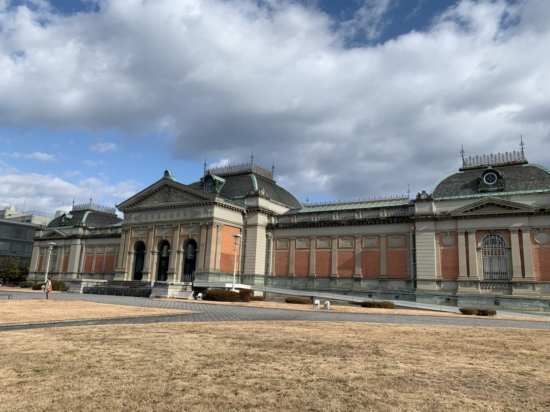 京都国立博物館。Photo： Chainwit. ／ Wikimedia Commons ／ CC BY 4.0