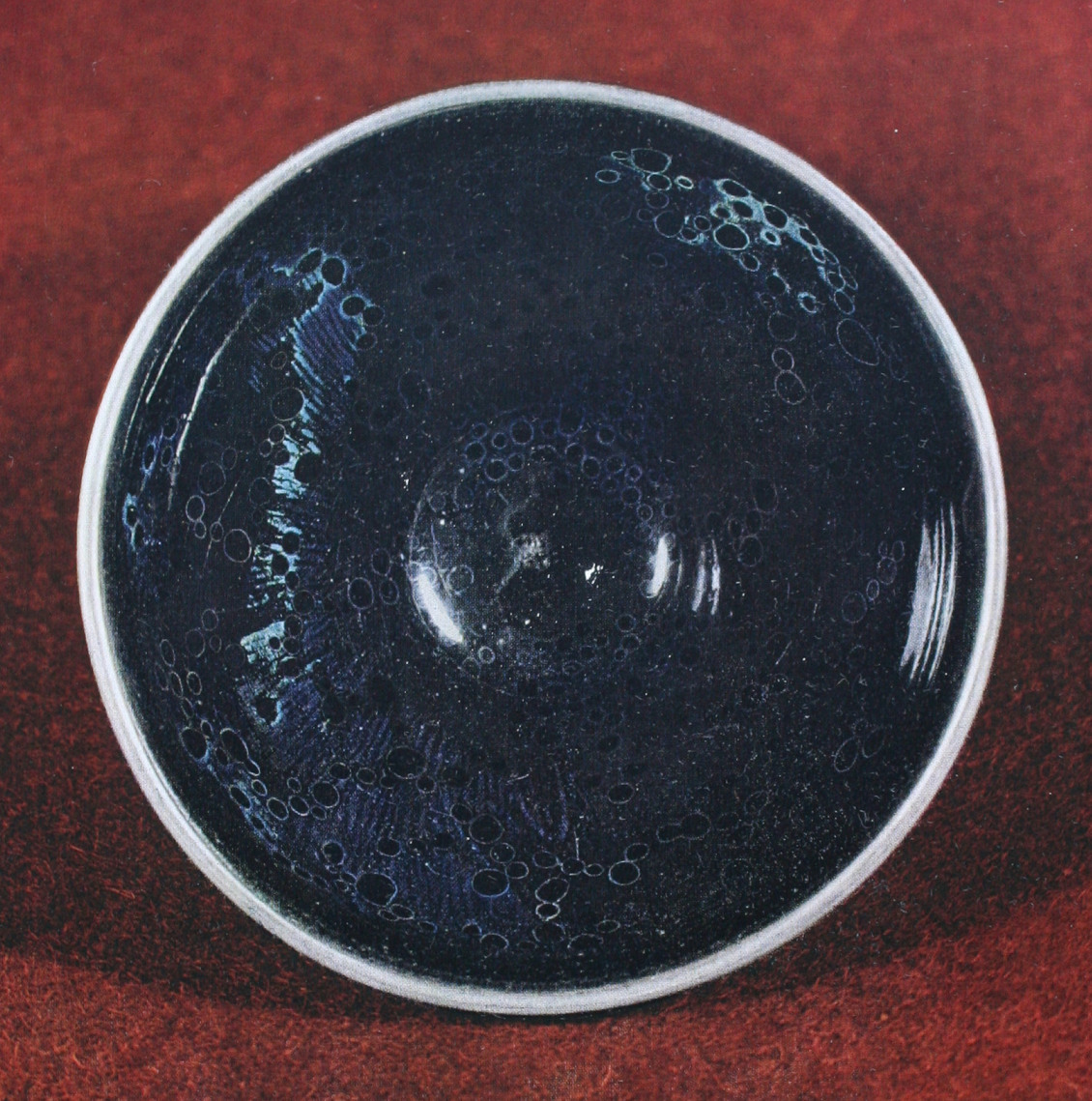 国宝「曜変天目茶碗」（藤田美術館蔵）